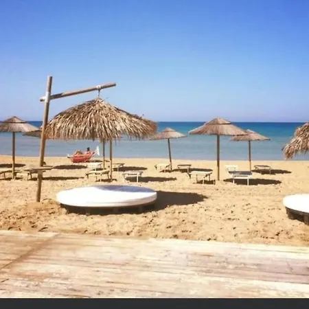 Holiday home Casa Jolie A 100 Mt Dalla Spiaggia Di Carratois Portopalo Di Capo Passero