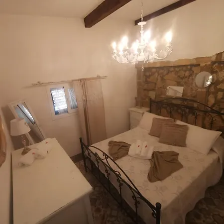 Holiday home Casa Jolie A 100 Mt Dalla Spiaggia Di Carratois *