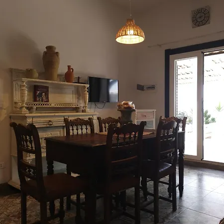 Casa Jolie A 100 Mt Dalla Spiaggia Di Carratois Holiday home